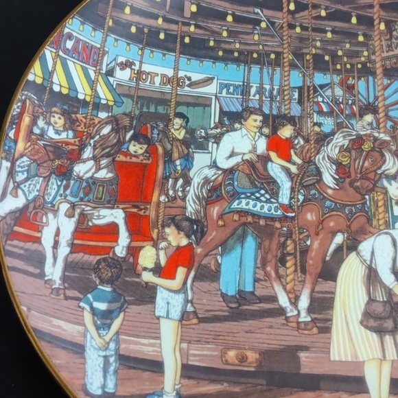 H. Hargrove "The Carousel"  #003 /3,000 - Picture 3 of 8